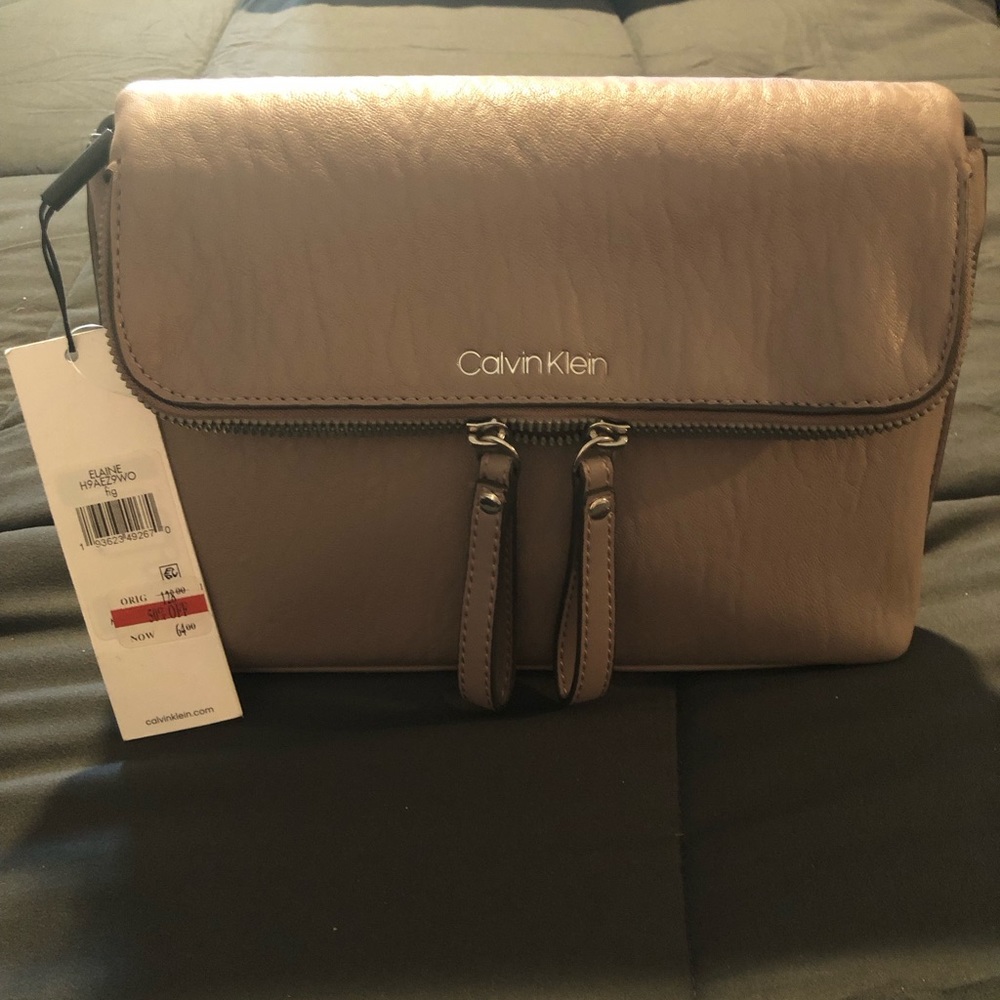 Calvin Klein Elaine Bubble Lamb Novelty Key Item Flap Crossbody